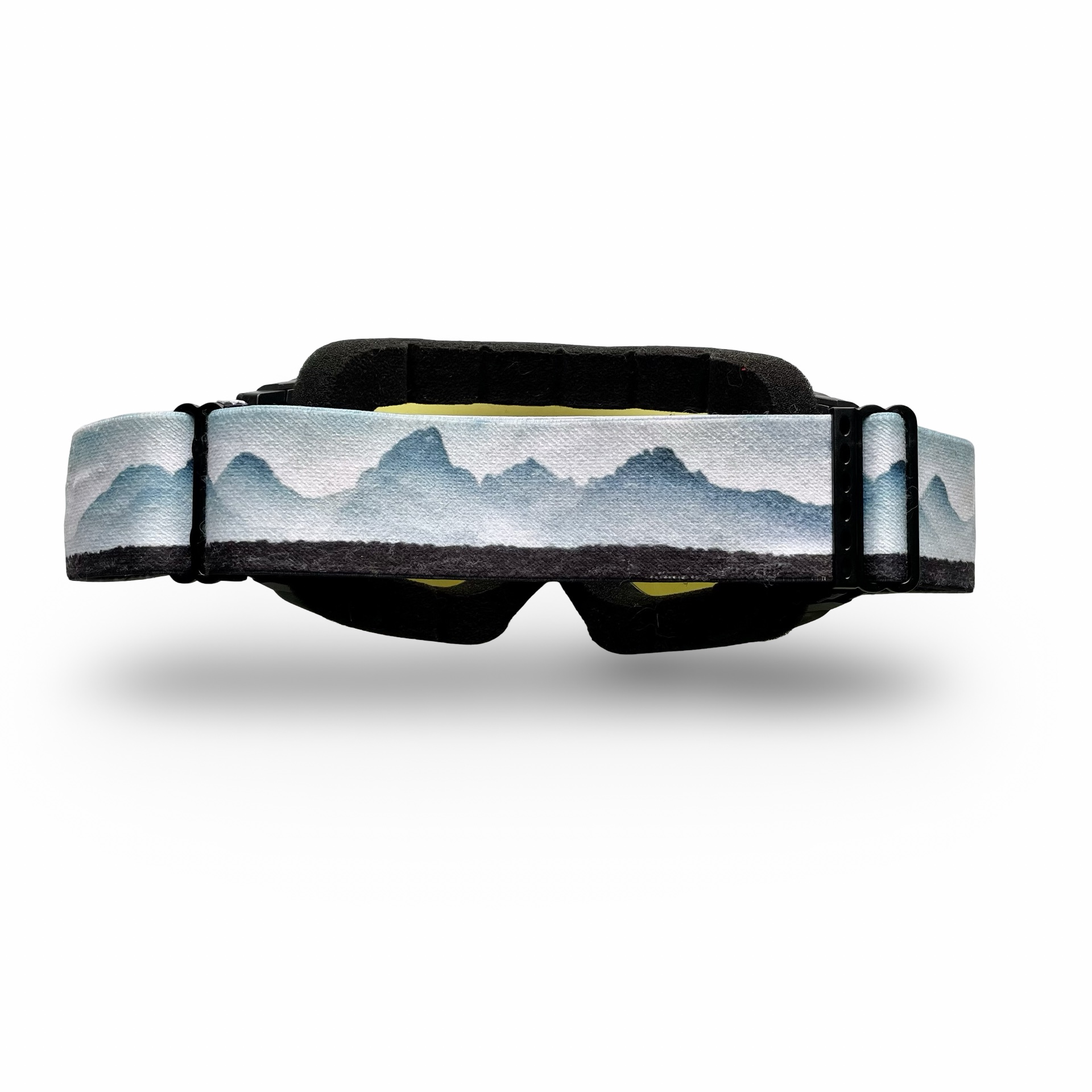 AVALON7 magnetic snowboard goggle with Teton Smoke strap by Rob Kingwill