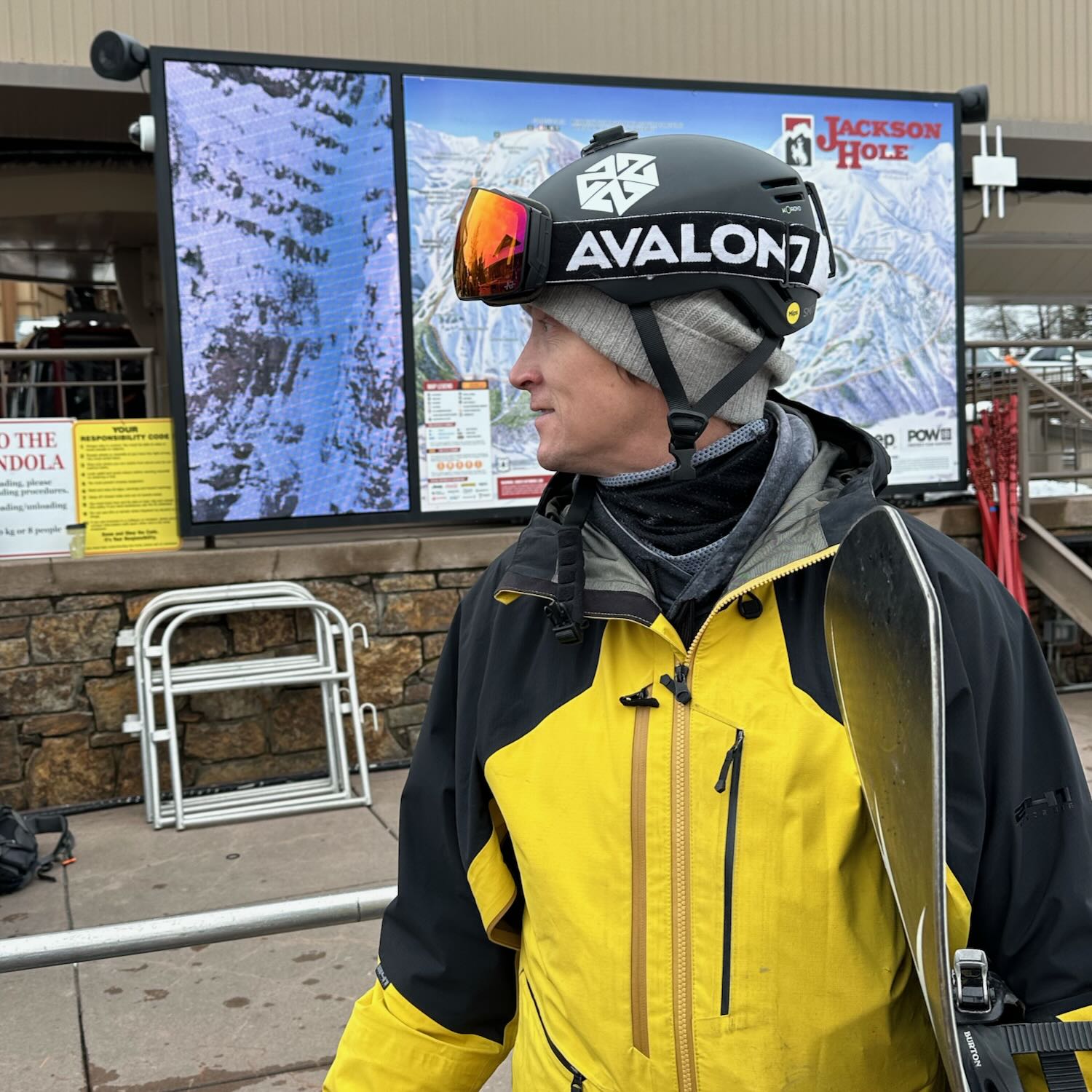 AVALON7 magnetic snowboard goggles at Jackson Hole